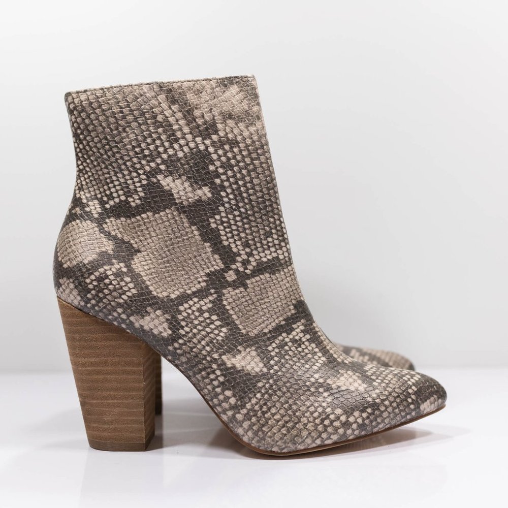 Carlos by Carlos Santana Tibbie Booties